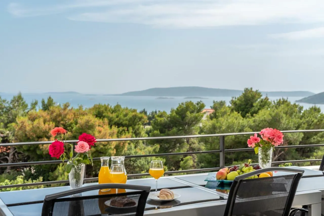 Villa Confido Luxury Apartment 01 سيغيت دونيي كرواتيا