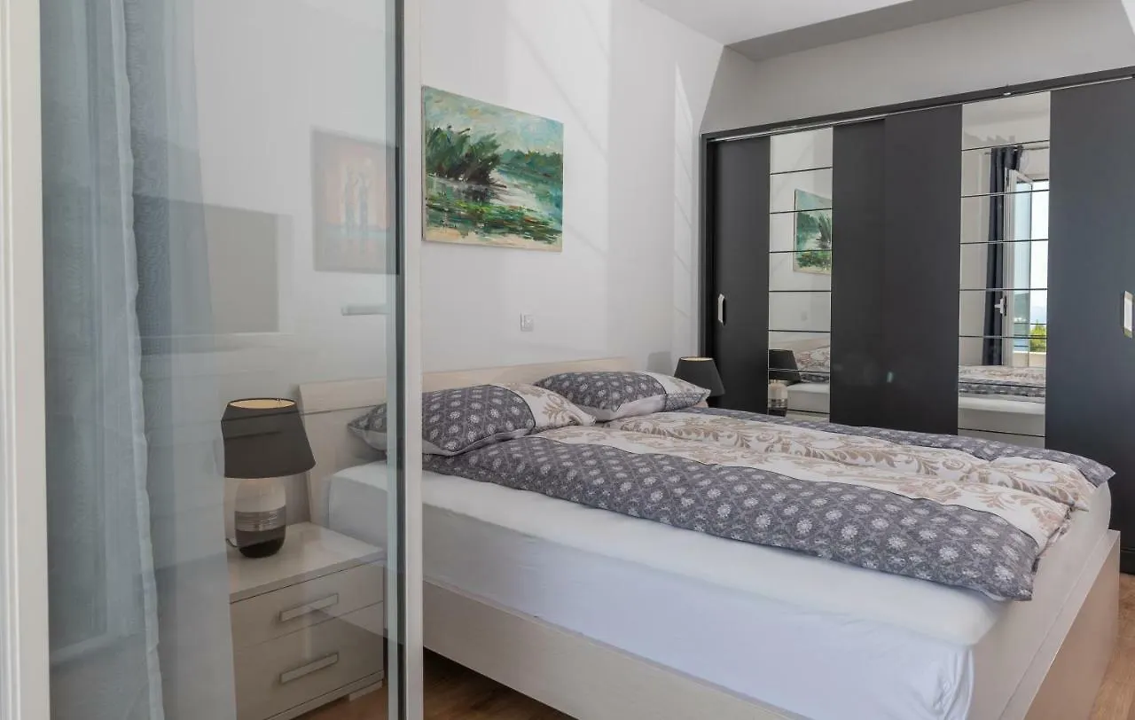 Villa Confido Luxury Apartment 01 سيغيت دونيي
